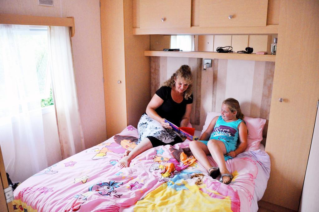 Oostappen Vakantiepark Riviera Beach Biddinghuizen Δωμάτιο φωτογραφία
